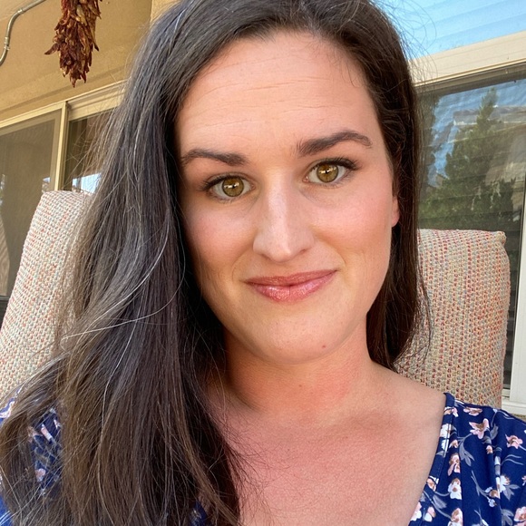 Meet your Posher, Rachel - Picture 2 of 8